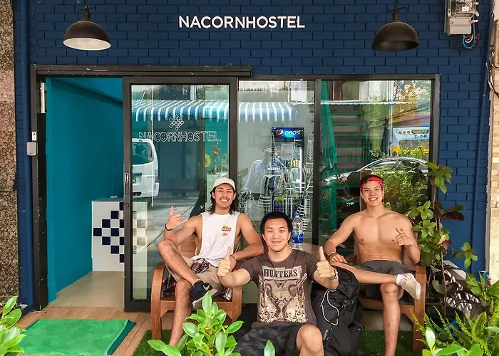 Nacorn Ostello *