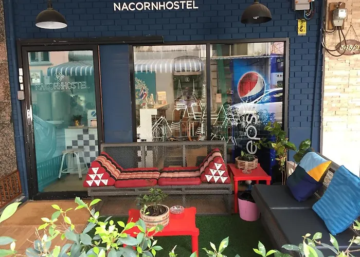 Nacorn Ostello *